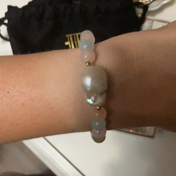 Lola Rose Semi-precious stones and pearl bracelet - Picture 2 of 4
